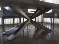 TAVOLO IN LEGNO TEAK INDISTRUTTIBILE ROBUSTO PER TAVERNA ARREDAMENTO ETNICO SALA CUCINA GAMBE A X - immagine 3