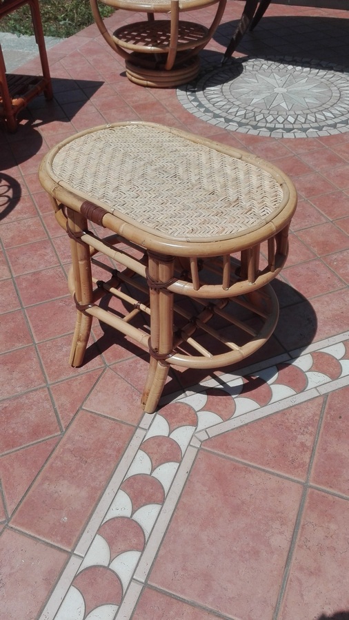 TAVOLO TAVOLINO  MODELLO: "OVALE" MISURE 60 X 40 H 50 CM  IN GIUNCO LEGNO VIMINI DA GIARDINO VERANDA   2 FINITURE COLORI