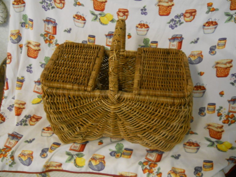 PICNIC 55X30H45 LACAK(6)