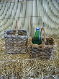 CESTINO PORTA BOTTIGLIE BOTTIGLIA PER VINO ACQUA  VARIE MISURE  2 4 6 SPAZI POSTI in 3 VARIANTI DI COLORE CON MANICO IN VIMINI GIUNCO ROBUSTO MATERIALE NATURALE - immagine 4