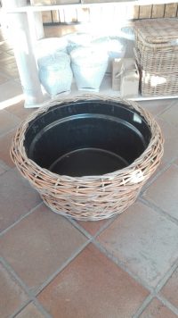 COPRIVASO  TONDO BASSO  INTRECCIO A ONDA  PER FIORI FIORISTI COMPOSIZIONI FODERATO IN PLASTICA SET DI 2 MISURE E 2 COLORI - immagine 4