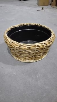 COPRIVASO  TONDO BASSO  INTRECCIO A ONDA  PER FIORI FIORISTI COMPOSIZIONI FODERATO IN PLASTICA SET DI 2 MISURE E 2 COLORI - immagine 3