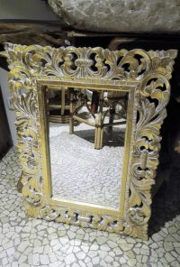 SPECCHIO CON CORNICE INTAGLIATA IN LEGNO SHABBY CHIC DORATA BIANCA DECAPE' DISPONIBILE IN 5 MISURE E 3 INTAGLI 3 COLORI - immagine 27