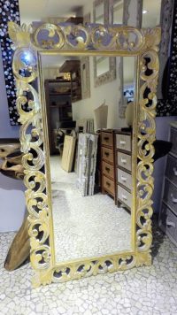 SPECCHIO CON CORNICE INTAGLIATA IN LEGNO SHABBY CHIC DORATA BIANCA DECAPE' DISPONIBILE IN 5 MISURE E 3 INTAGLI 3 COLORI - immagine 29