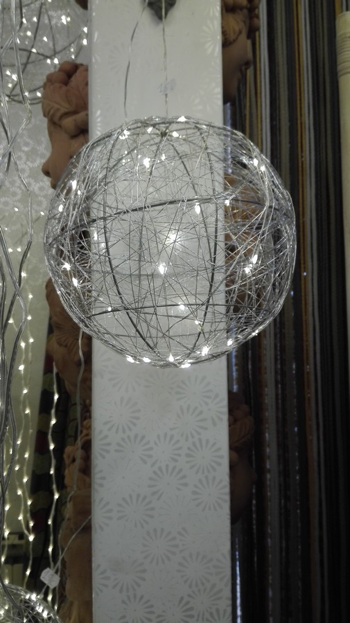 SFERA ARGENTO 40LED LUCE CALDA DIAMETRO 25 CM 17€(C) (2)