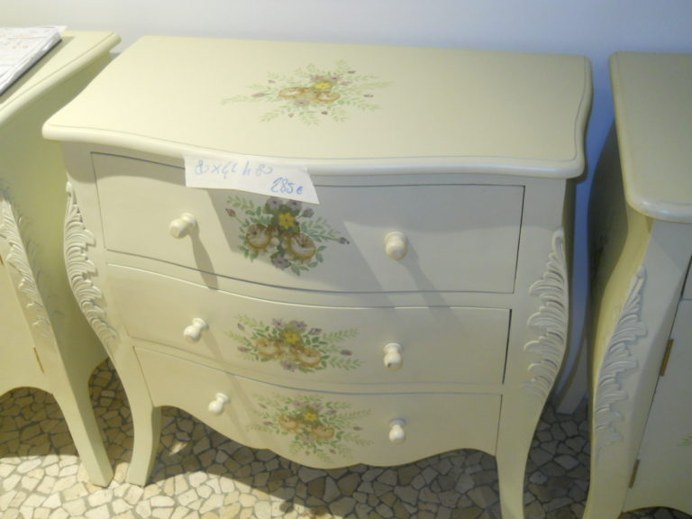 80X42H80 285 € (1)