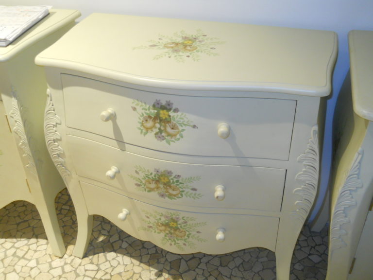 80X42H80 285 € (2)