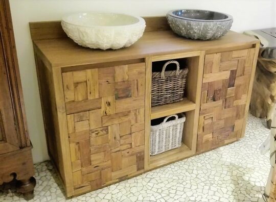 MOBILE BAGNO IN LEGNO DI TEAK DI RECUPERO GREZZO 2 ANTE  140 X 50 H 85 CM € 750,00 (B)