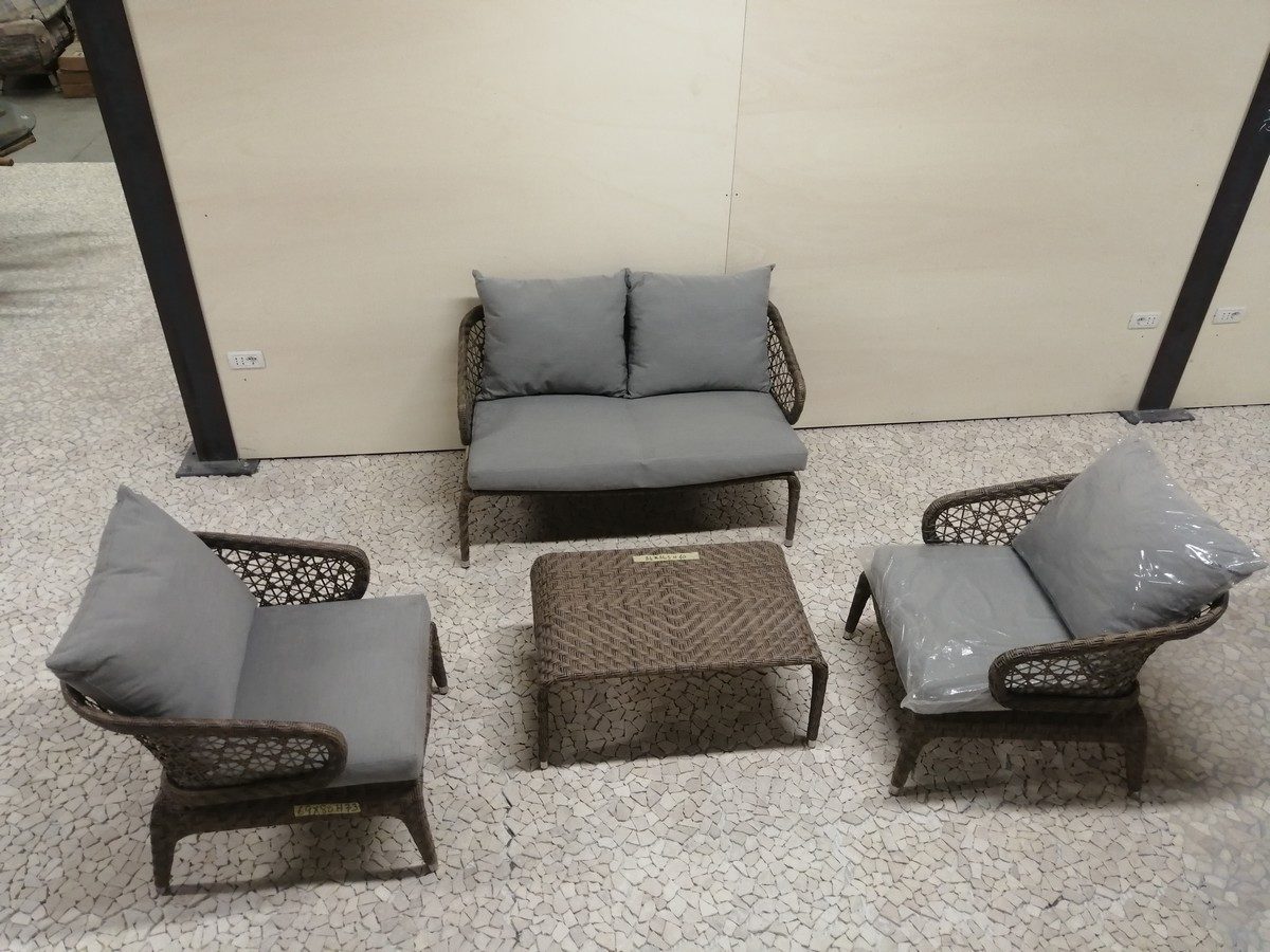 SET DA GIARDINO MODELLO "TRAFORATO'" COMPOSTO DA DIVANO 2 POLTRONE E TAVOLINO COLORI E MISURE PERSONALIZZABILI