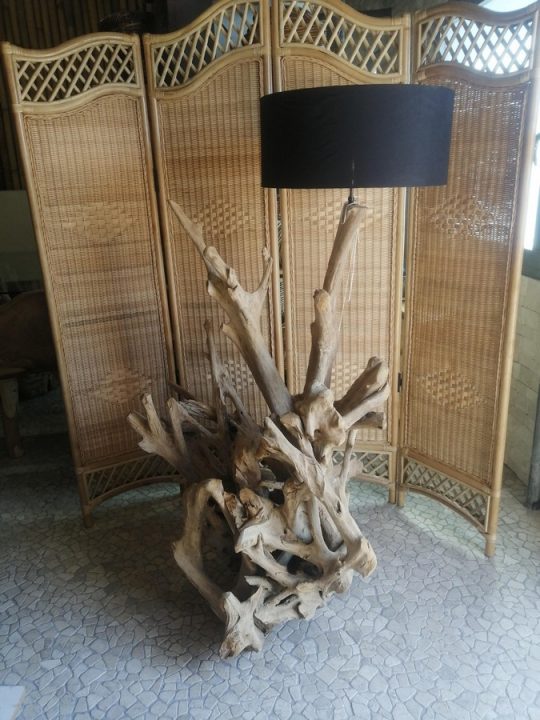 LAMPADA ETNICA IN RADICE LEGNO TEAK PARALUME A SCELTA SCURO CHIARO CODICE L14