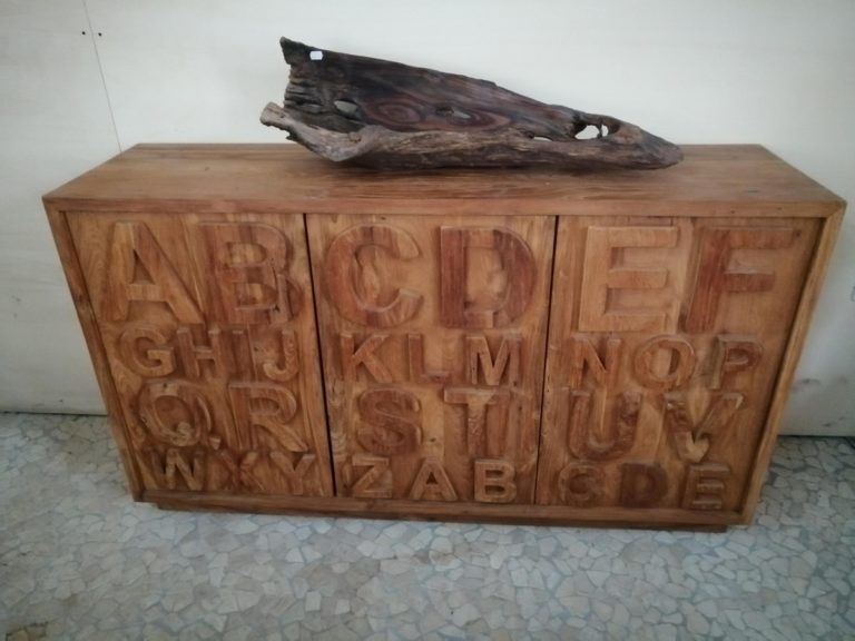 150 x 42 h 86 € 780 B (2)