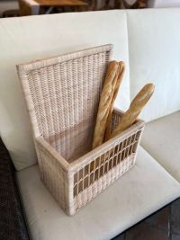 CESTO CESTA CONTENITORE RETTANGOLARE PORTA PANE BAGUETTES ESPOSITORE DA APPENDERE CON GANCI PER NEGOZI IN VIMINI MIDOLLINO DI QUALITA' UNICA MISURA: 43CM X 25CM X 29/60 CM