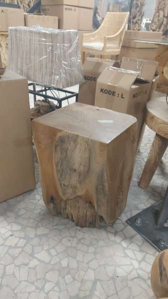 POUF PUFF SGABELLO TAVOLINO IN LEGNO PER SOGGIORNO SALOTTO ETNICO IN RADICE DI TEAK FORMA CUBICA